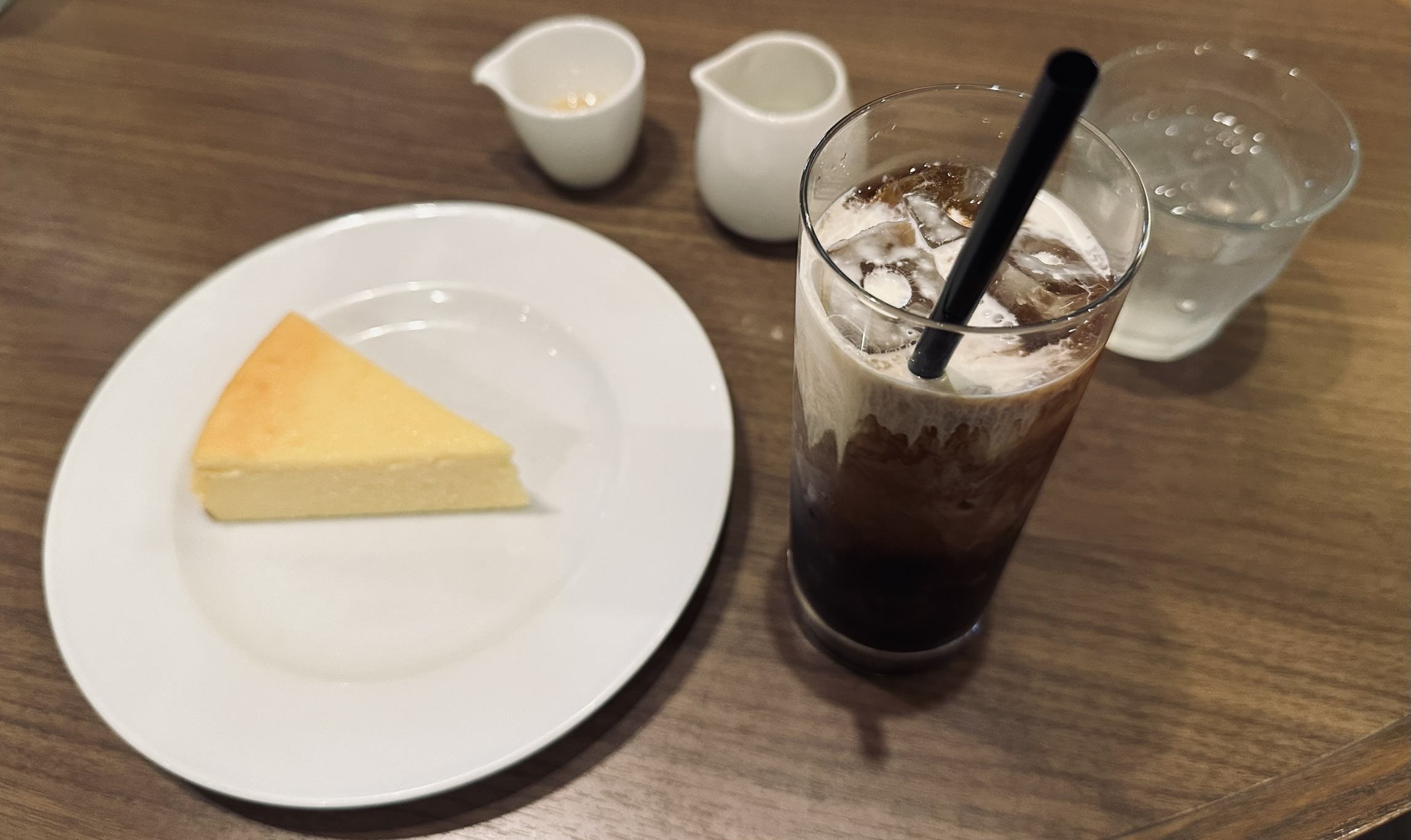 グランカフェ本店 チーズケーキとアイスコーヒー